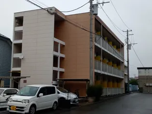 レオパレスWISTERIA【3階】の外観