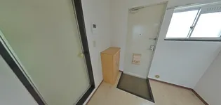 クローカス・コスギ【2階】の玄関