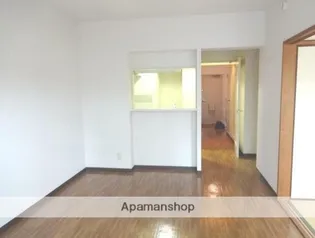 ヒルズ南戸塚【3階】の居間