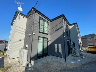 ルガノ【2階】の外観