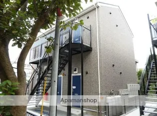 ハーミットクラブハウス赤い扉の画像