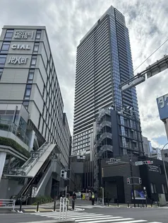 THE YOKOHAMA FRONT TOWER【28階】の外観