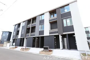 プルプレア【1階】の外観