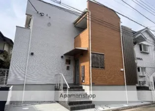 BLUE LILY【1階】の外観