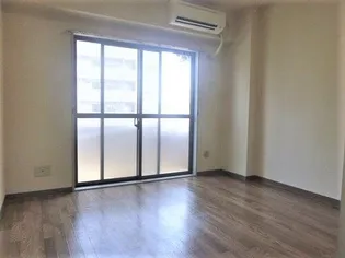 アーバンヒルズ吉野町【3階】の居間