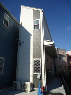 プレ・ヴェリテ【2階】の外観