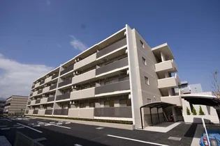 ソレアード【1階】の外観