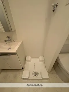 エストゥルース横濱吉野町【6階】の内装