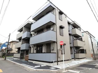 レイクラーヴォ【2階】の外観