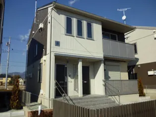 フローラルコート B棟【1階】の外観