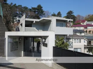 ルート大倉山マンションA棟【1階】の外観