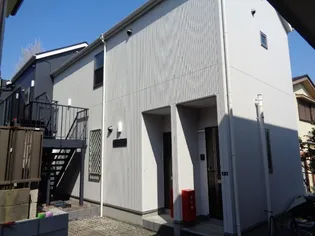 ロイヤルハイツ白楽参番館【2階】の外観