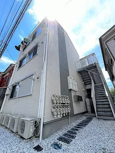 フォンテーヌ根岸【3階】の外観