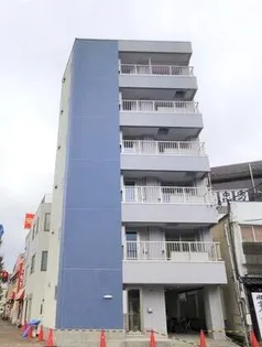 ブルーライトヨコハマ【2階】の外観