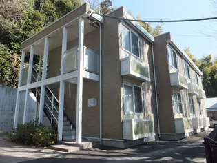 レオパレスグリーンベール【2階】の外観