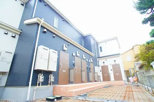 アムール雫【2階】の外観