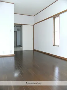 メゾンFM【1階】の居間