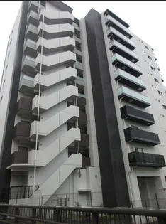 ラクラス横浜の画像