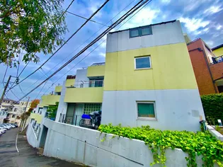 ガーデンヒルズ【1階】の外観