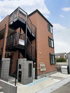 神奈川県横須賀市三春町5丁目【アパート】の外観