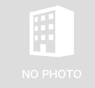 ラペズマン【1階】の外観