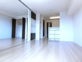 グレイスコート湘南【2階】の居間