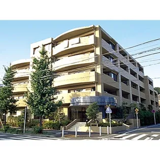 ミレニアムコート青葉台【2階】の外観