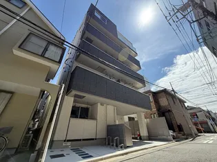 ルアル【1階】の外観