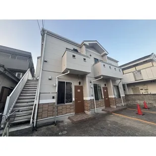 WHITE WING【2階】の外観