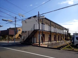 レオパレスインターセクション【1階】の外観