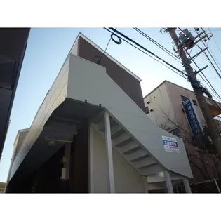 ラ・ポルト桜ヶ丘【2階】の外観