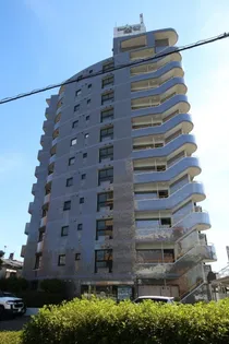 神奈川県横浜市鶴見区生麦3丁目【マンション】の外観