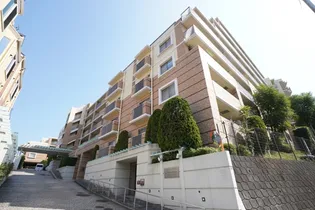 神奈川県横浜市鶴見区岸谷2丁目【マンション】の外観