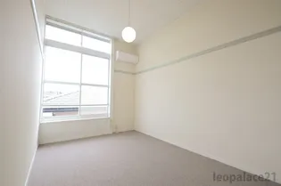 レオパレスエクセル小川【1階】の居間