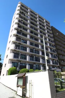 神奈川県横浜市神奈川区子安通3丁目【マンション】の外観