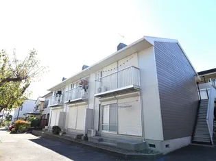 エステート・ニューミー【1階】の外観