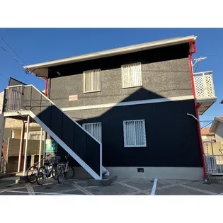 インペリアルハウス【2階】の外観