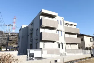 アベニール大倉山【2階】の外観