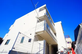 リブリ・カーロポンテ【1階】の外観