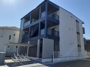 ヒルサイドハウスYH 大和【2階】の外観