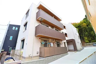 CHATEAU AVENIR【3階】の外観