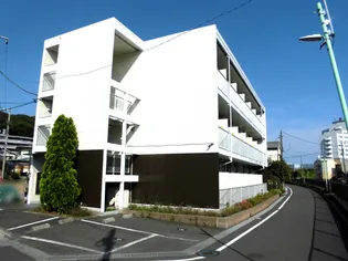 レオパレスチェリーメゾン湘南Ⅱ【2階】の外観
