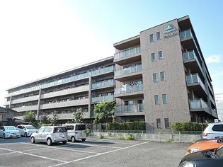 サーパス鴨宮【4階】の外観