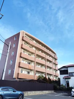 ミッションヒルズ【3階】の外観