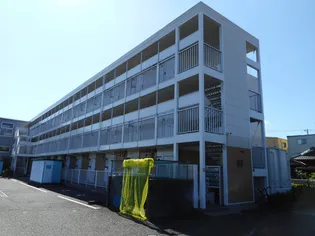 レオパレスPOEM【3階】の外観