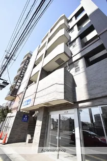 ドマーニ伊勢原【3階】の外観