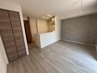 コート テラス【1階】の居間