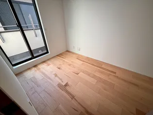 SOUTHERN VILLAGE II【2階】の内装