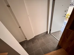 SOUTHERN VILLAGE II【2階】の玄関