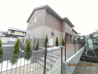 ロイヤルビュー【2階】の外観